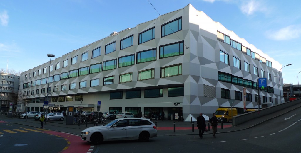 Universität Luzern, Pädagogische Hochschule   Luzern (Januar 2015, eigene Aufnahme)